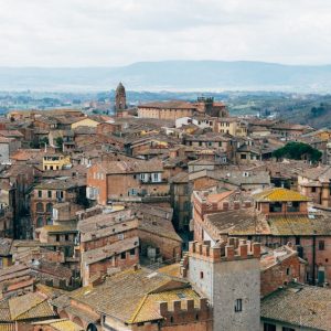 Siena walking tour and Wine tasting experience