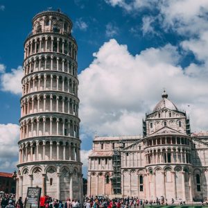 One hour visit to the Miracle Square including the Leaning Tower!
